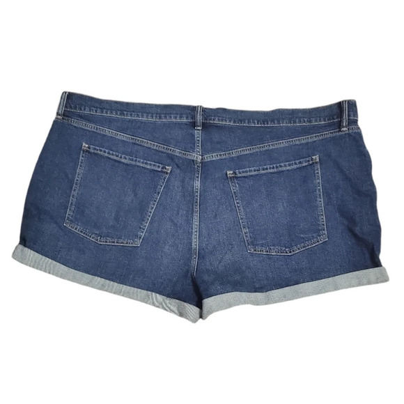 NWOT Old Navy Women's Mid-Rise Boyfriend Denim Shorts 26 Plus - Picture 3 of 6